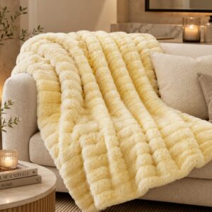KAIRA STRIPE RABBIT SHERPA THROW